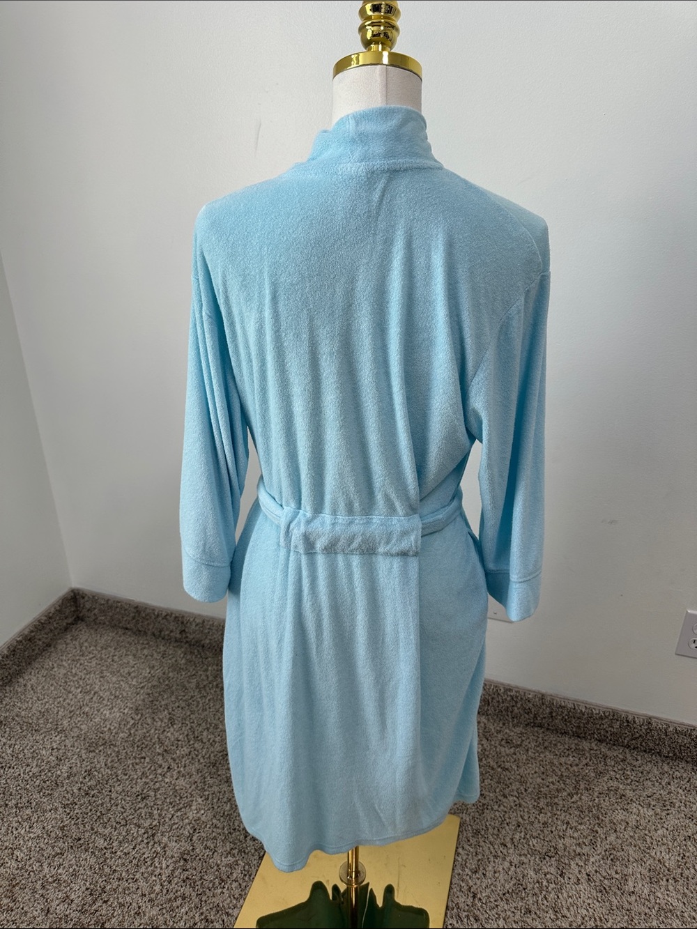 🚨 Natori Robe - Picture 2 of 4